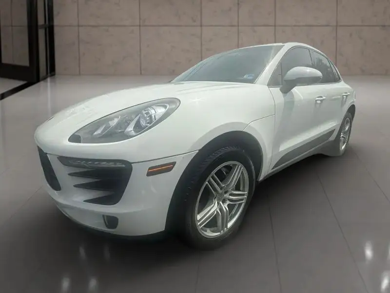 2015 Porsche Macan S photo 1