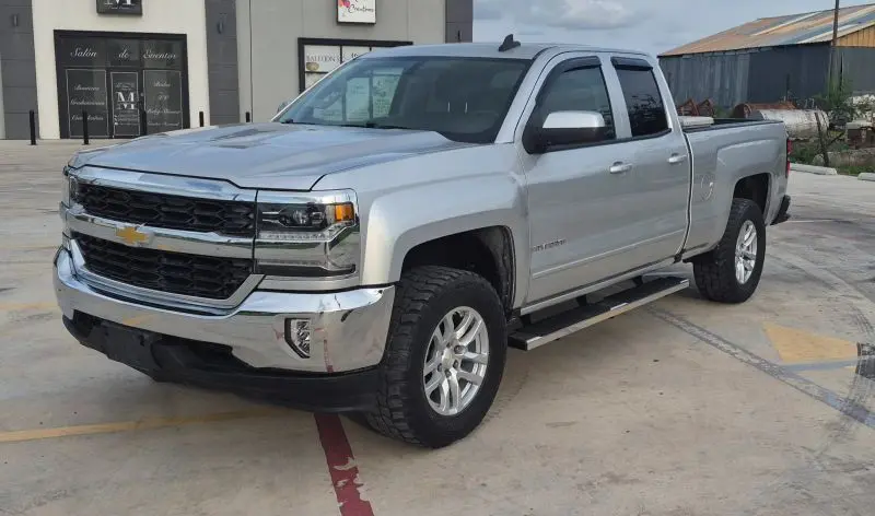 2016 Chevrolet Silverado 1500 LT 4X4 Double Cab Std Box photo 1