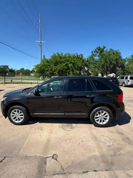 2013 Ford Edge SE photo 1