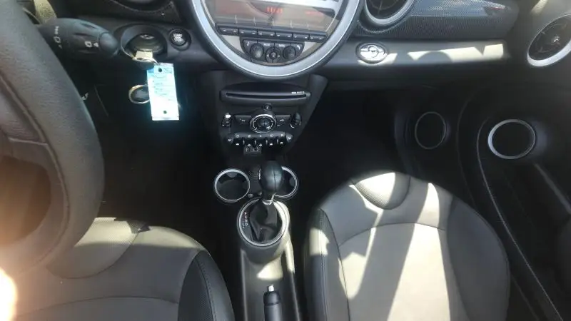 2014 MINI Cooper S photo 1