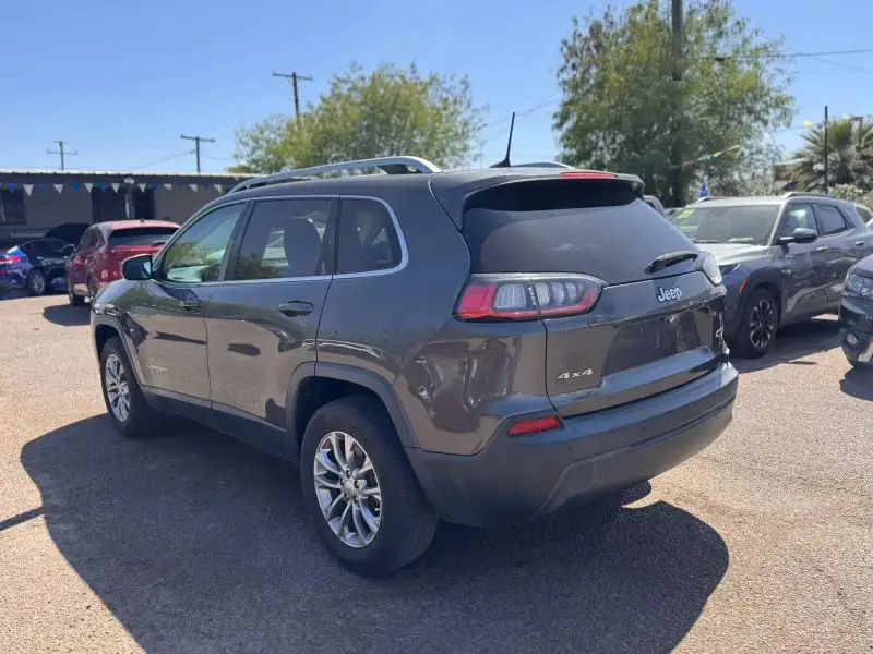 2019 Jeep Cherokee Latitude Plus 4X4 photo 1