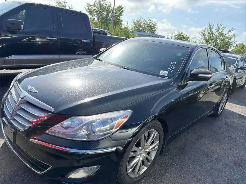2014 Hyundai Genesis 3.8 photo 1