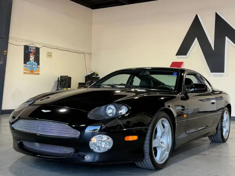 2002 Aston Martin DB7 Vantage Coupe photo 1