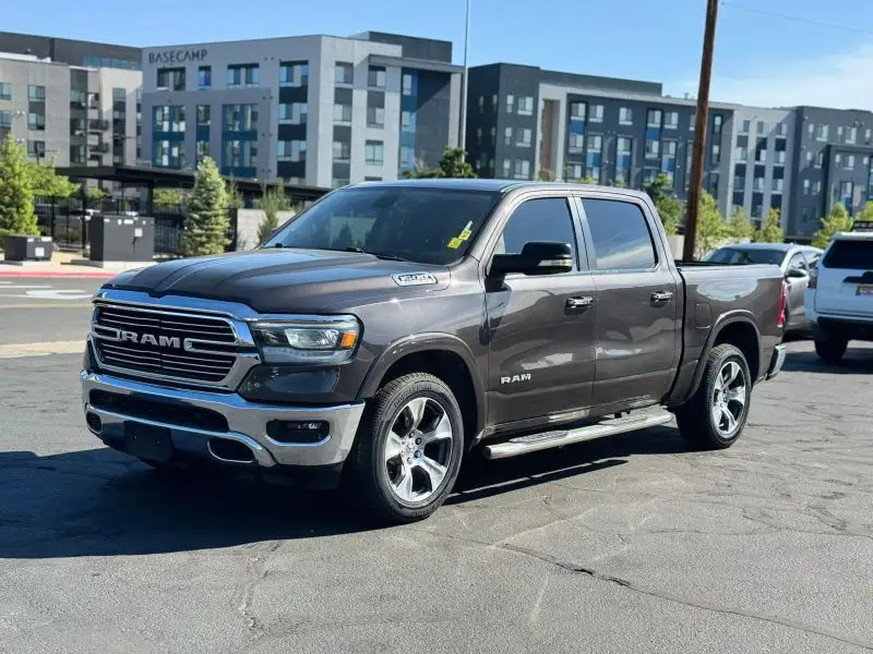 2019 RAM 1500 Laramie 4x4 Crew Cab 5'7 photo 1
