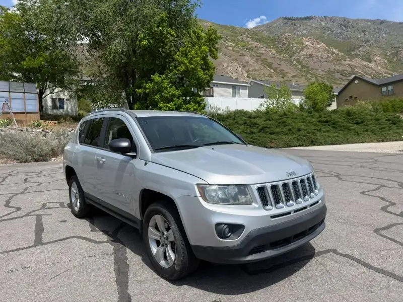 2014 Jeep Compass Sport 4X4 photo 1