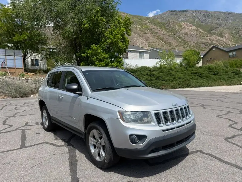 2014 Jeep Compass Sport 4X4 photo 1