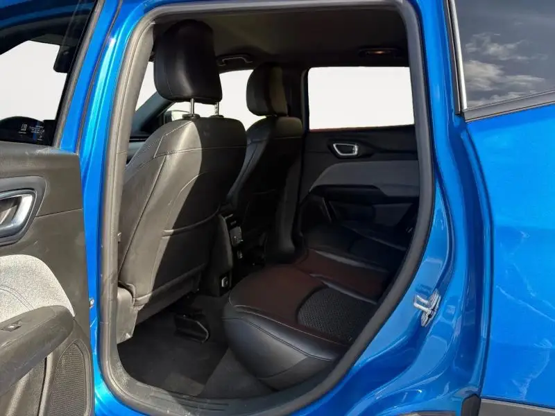 2024 Jeep Compass Latitude 4X4 photo 1