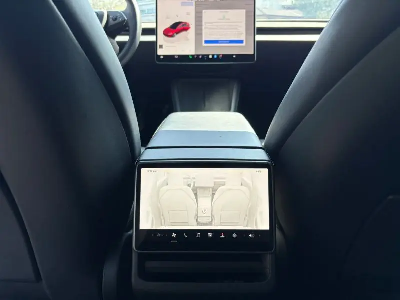 2024 Tesla Model 3 Long Range AWD photo 1