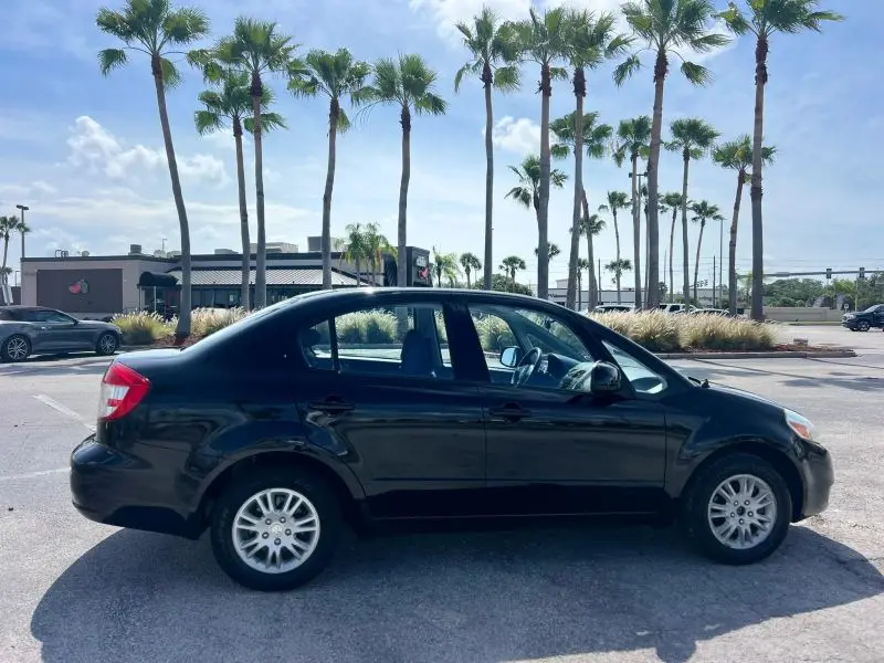 2012 Suzuki SX4 LE photo 1