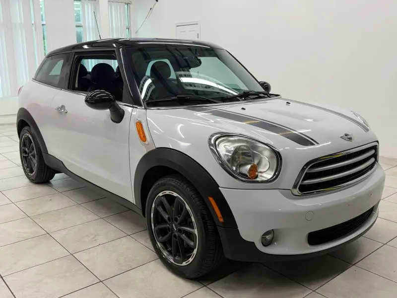 2015 MINI Paceman Base photo 1