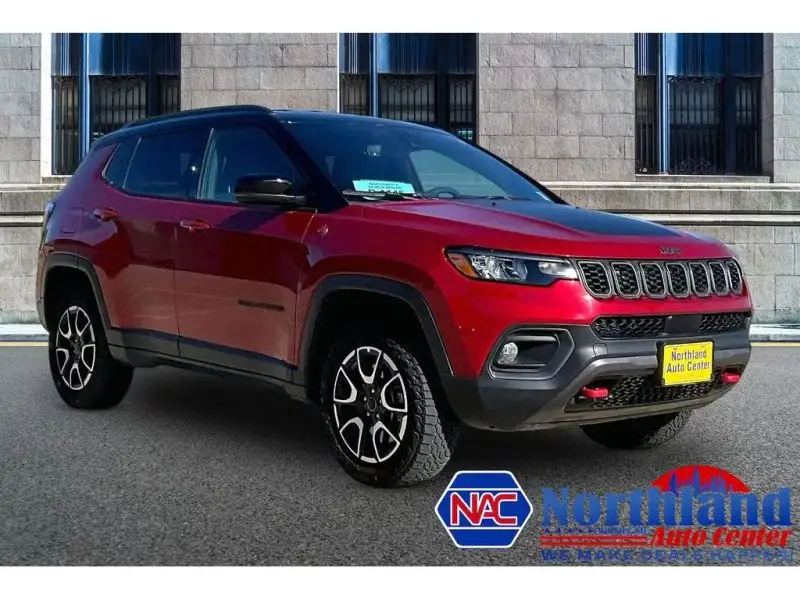 2025 Jeep Compass Trailhawk 4X4 photo 1
