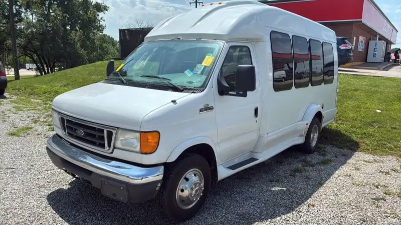 2006 Ford E-Series undefined photo 1