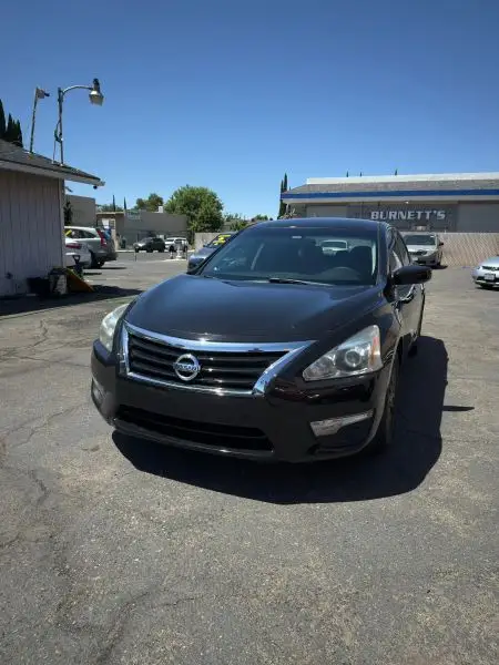2015 Nissan Altima 2.5 S photo 1