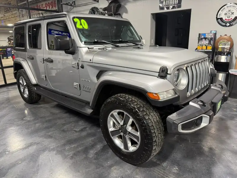 2020 Jeep Wrangler Sahara photo 1