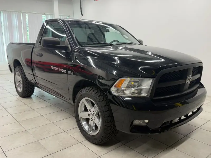 2012 RAM 1500 Express 4x4 Regular Cab SWB photo 1