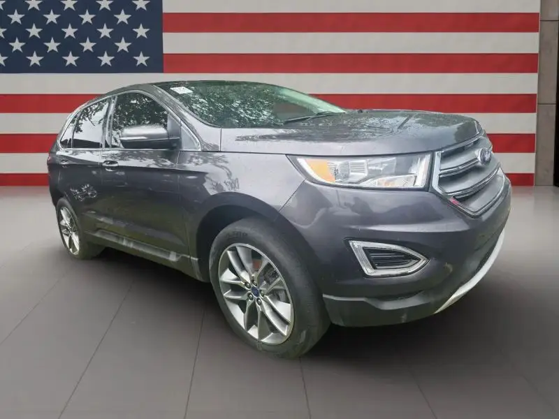 2017 Ford Edge Titanium photo 1