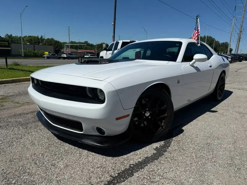 2015 Dodge Challenger Scat Pack Shaker photo 1