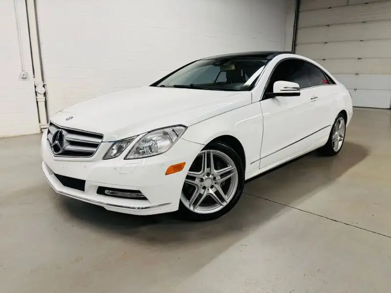 2013 Mercedes-Benz E-Class E350 photo 1