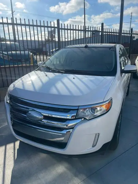 2013 Ford Edge SEL photo 1
