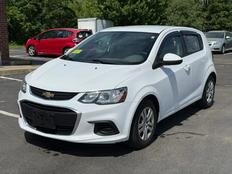 2019 Chevrolet Sonic 5dr 1FL Automatic (Fleet) photo 1