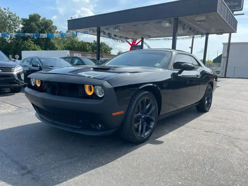 2021 Dodge Challenger SXT Auto photo 1