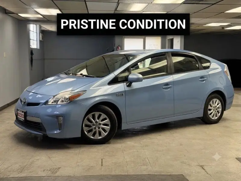 2012 Toyota Prius Base photo 1
