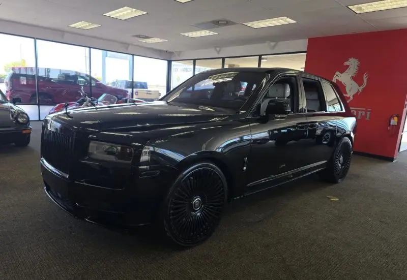 2020 Rolls-Royce Cullinan Base photo 1