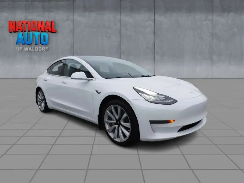 2019 Tesla Model 3 Standard Range Plus photo 1