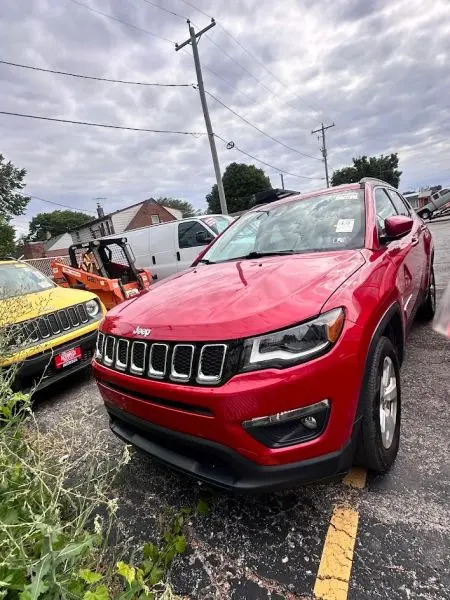 2018 Jeep Compass Latitude 4X4 photo 1