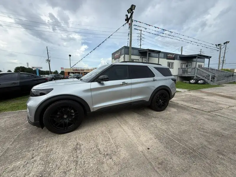 2020 Ford Explorer ST 4WD photo 1