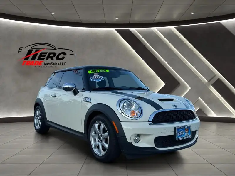 2008 MINI Cooper S photo 1