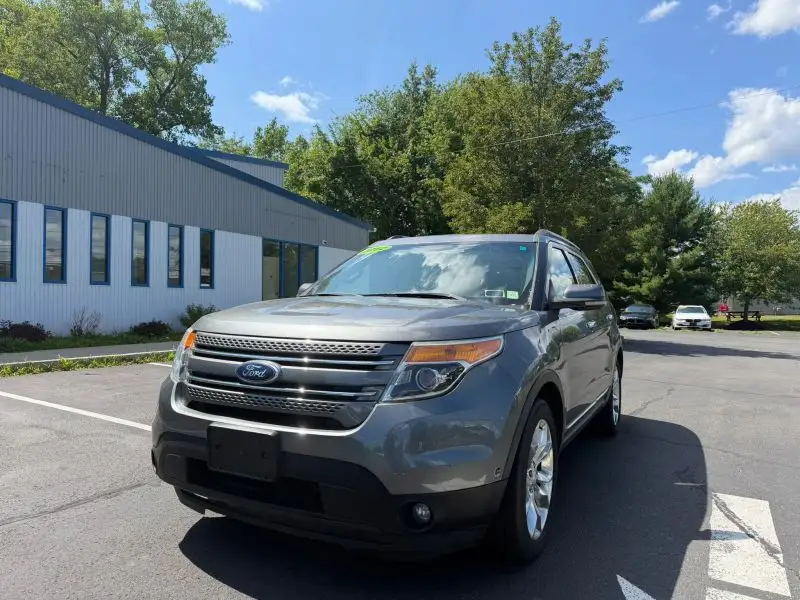 2012 Ford Explorer Limited 4x4 photo 1