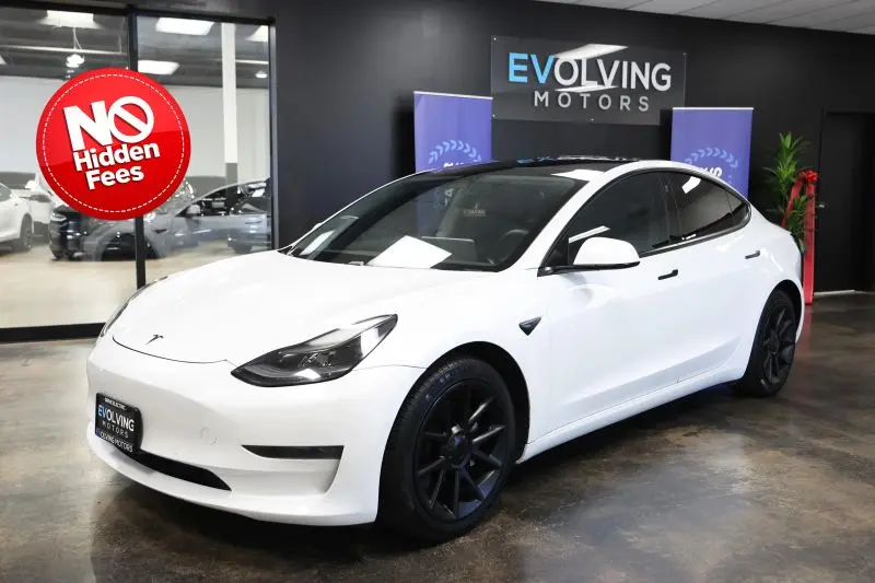 2021 Tesla Model 3 Standard Range Plus photo 1