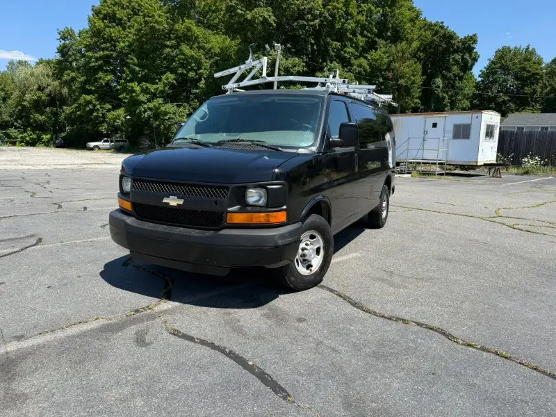 2012 Chevrolet Express 2500 Work Van HD photo 1