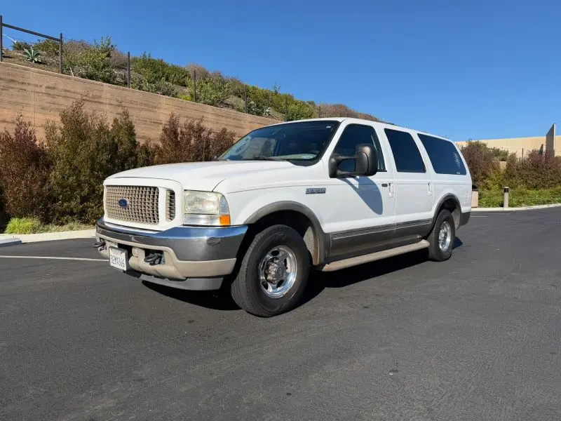 2003 Ford Excursion Eddie Bauer 6.8 photo 1
