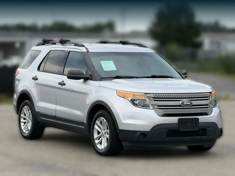 2015 Ford Explorer Base photo 1