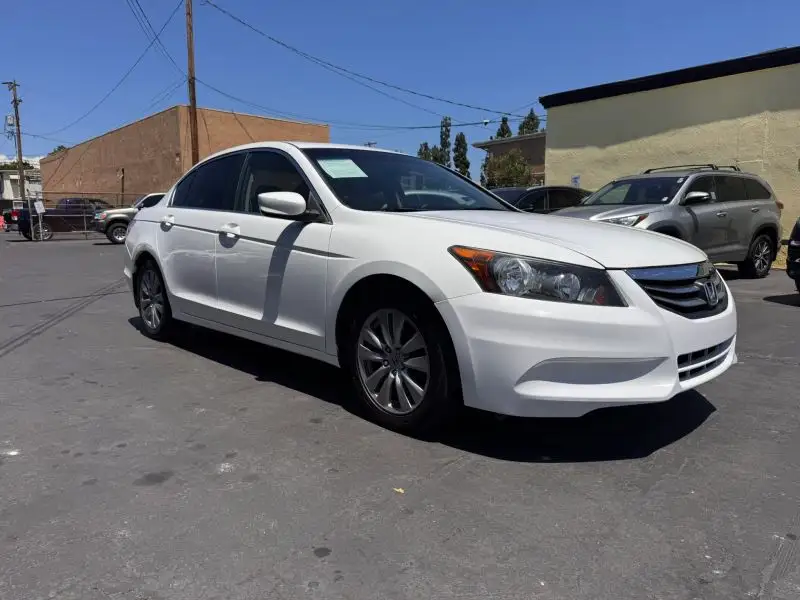 2011 Honda Accord EX-L Auto photo 1