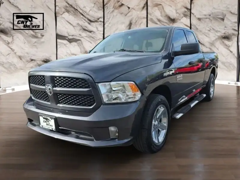 2017 RAM 1500 Express 4WD Quad Cab 6'4 photo 1