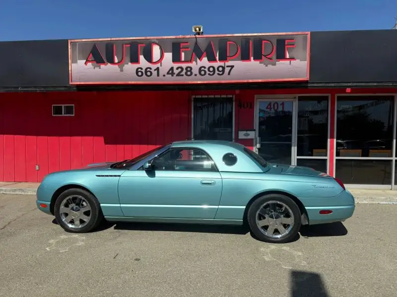 2002 Ford Thunderbird Deluxe photo 1