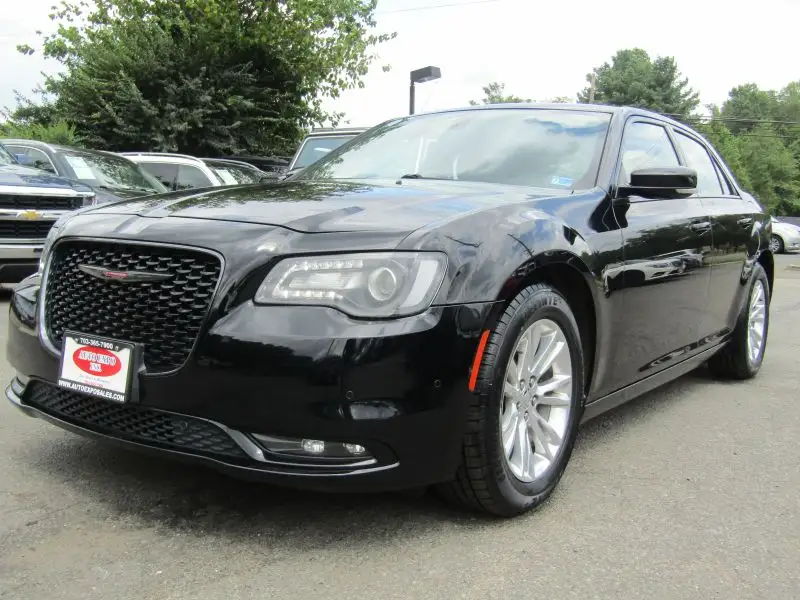 2021 Chrysler 300 S photo 1