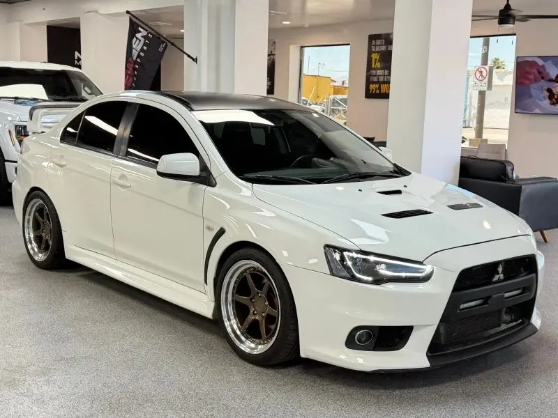 2014 Mitsubishi Lancer Evolution GSR photo 1