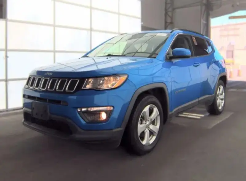 2017 Jeep Compass Latitude photo 1