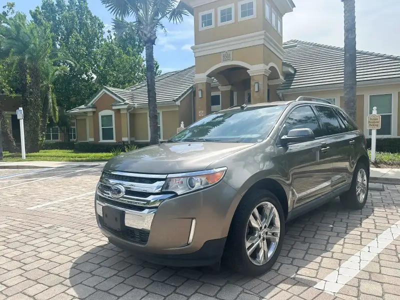 2013 Ford Edge SEL photo 1
