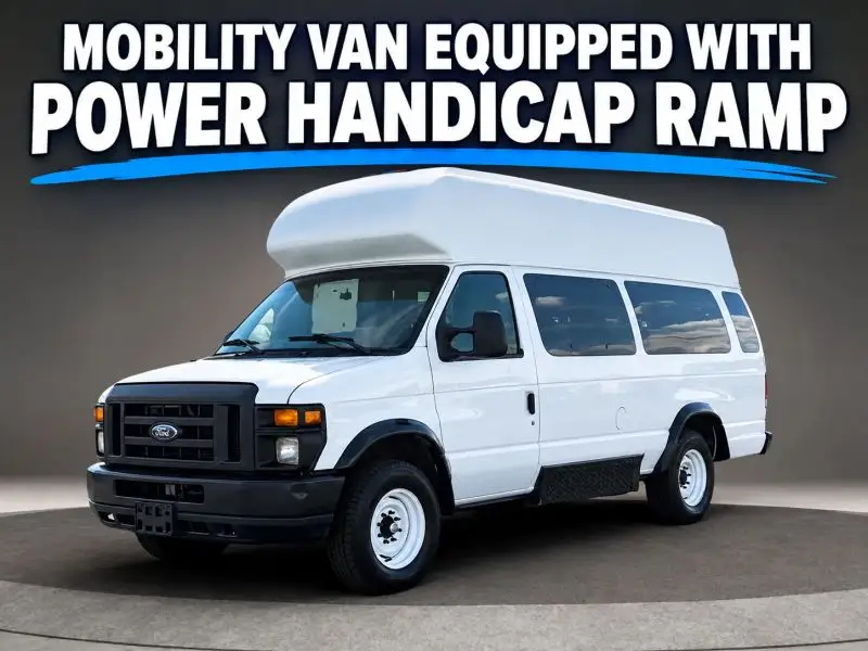 2011 Ford E-Series E-350 Super Duty Extended photo 1