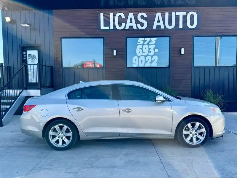 2013 Buick LaCrosse Leather photo 1