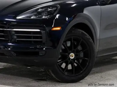 2019 Porsche Cayenne S photo 3