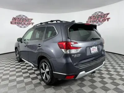2020 Subaru Forester Touring photo 5