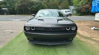 2015 Dodge Challenger R/T Plus photo 2
