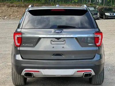 2016 Ford Explorer Platinum 4WD photo 5