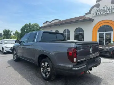 2019 Honda Ridgeline RTL-T photo 3